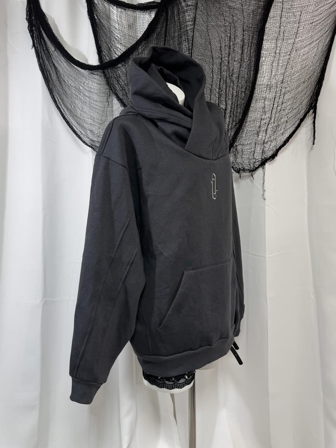 detail hood t-shirt 상품이미지2