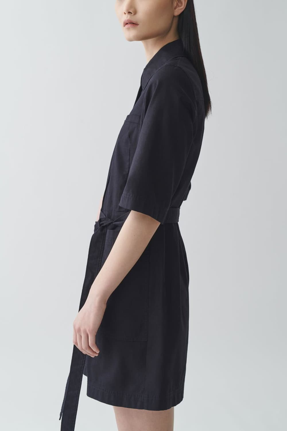 COS 블랙 벨티드 점프 수트 상품이미지3