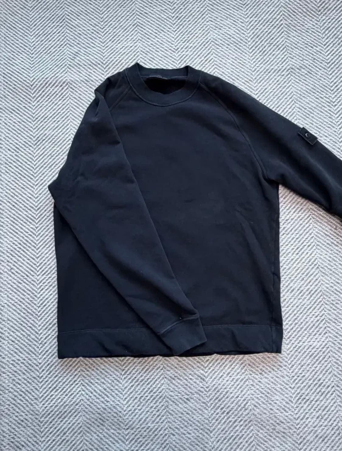 스톤아일랜드 24ss 고스트피스맨투맨 L 상품이미지1