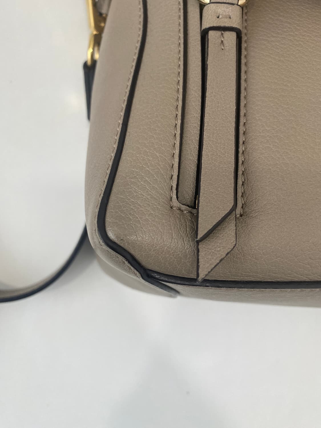 끌로에 페이데이 토트백 상품이미지5