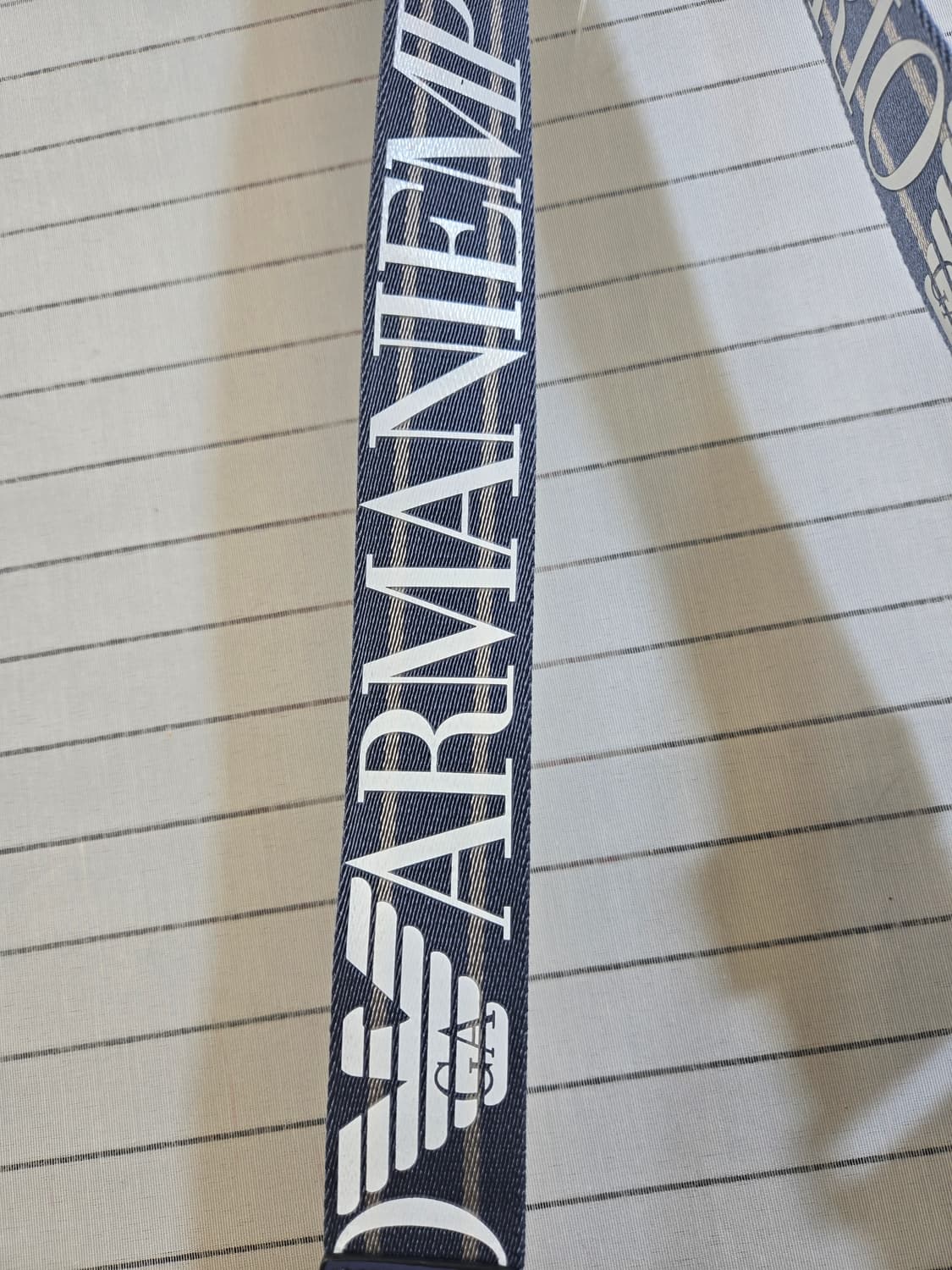 엠포리오 아르마니 크로크다일 패턴미니 플랩백 플라스백 연보라 상품이미지5