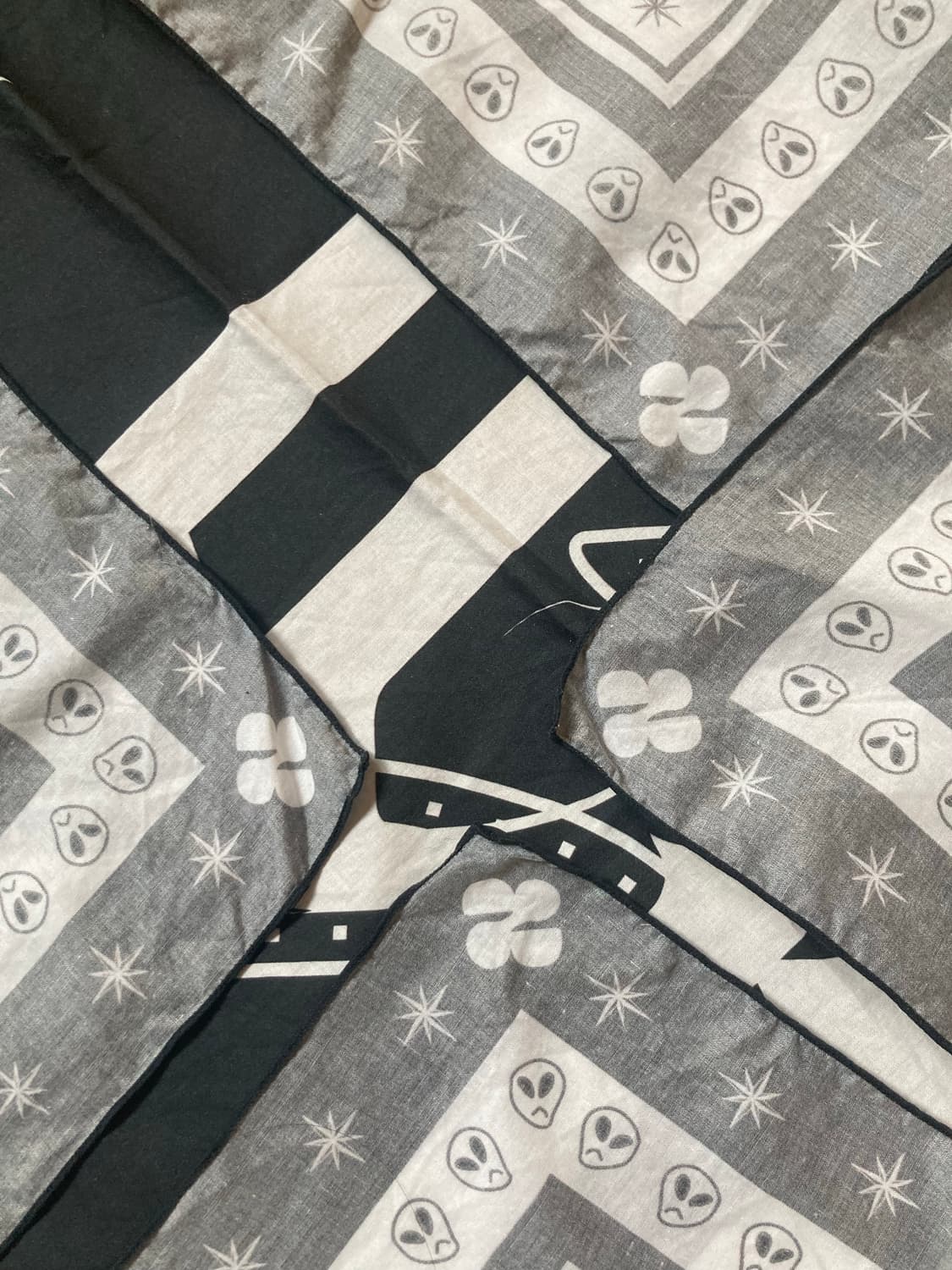 HD 클로버 로고 반다나 블랙 상품이미지3