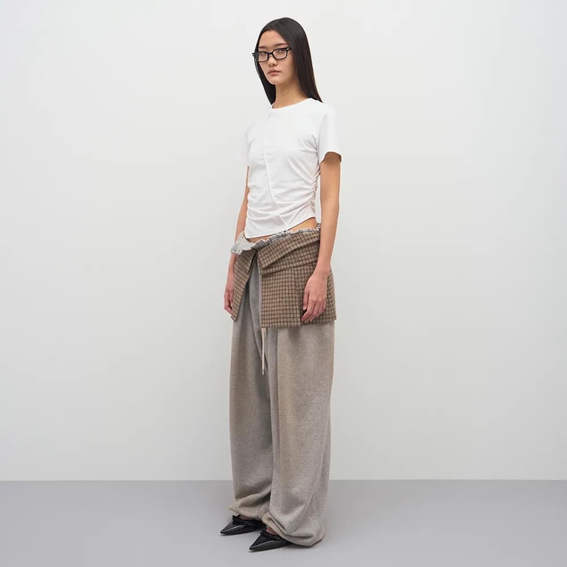 LCDC 스프레이 워시드 플리츠 디테일 트라우저 상품이미지5