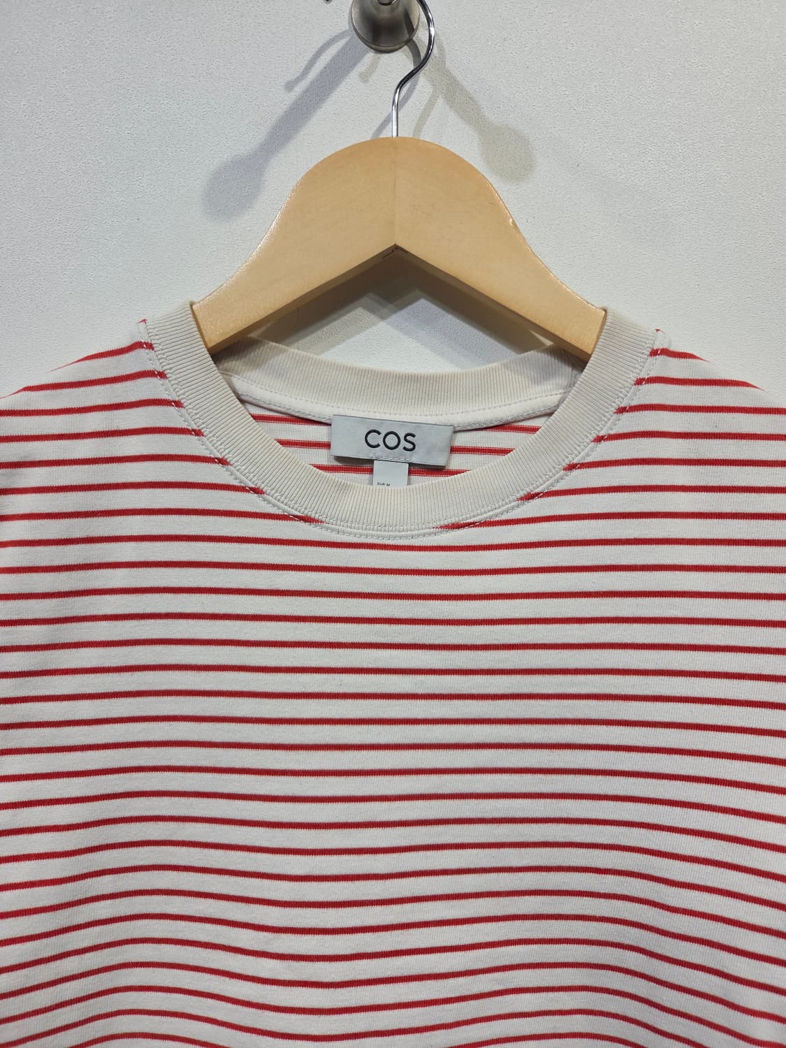 COS 코스 레드 스트라이프 반팔 티셔츠 상품이미지3