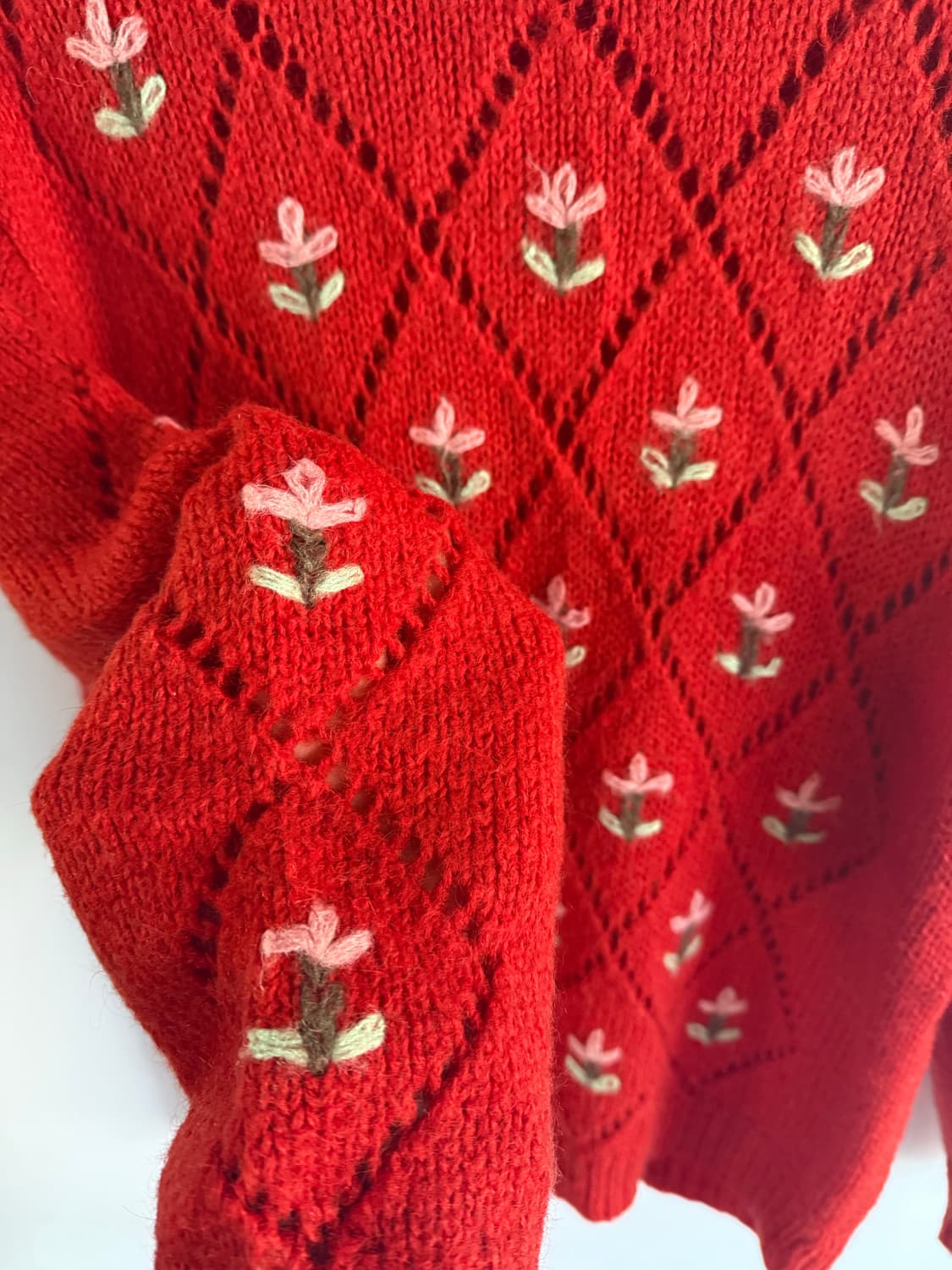 일본빈티지) 꽃자수 레드스웨터 상품이미지6