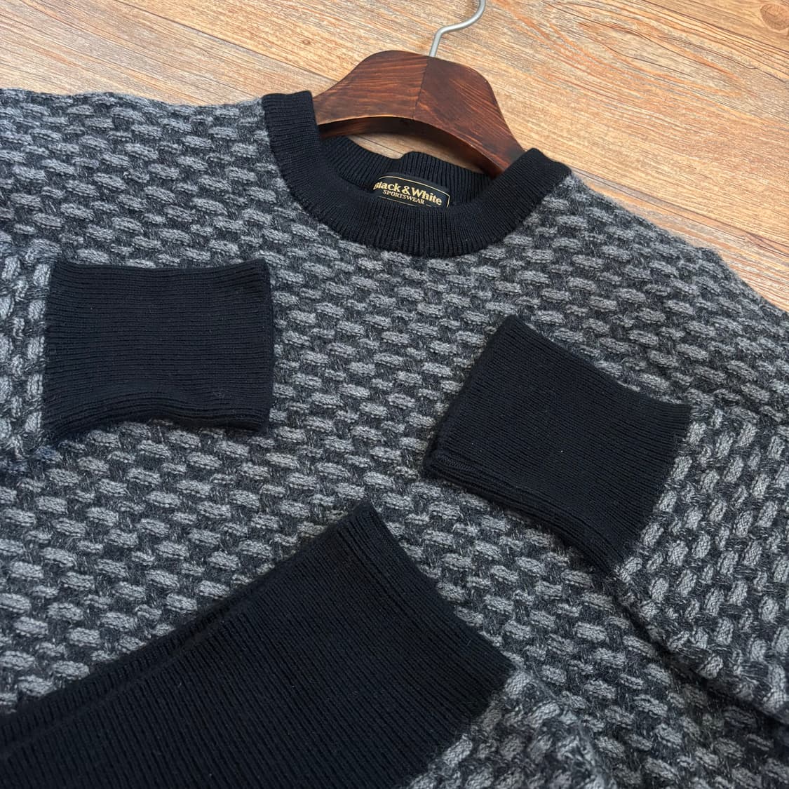 블랙앤화이트 골프 울니트 66 77 일본 수입 정품 촘촘한 조직감 상품이미지6