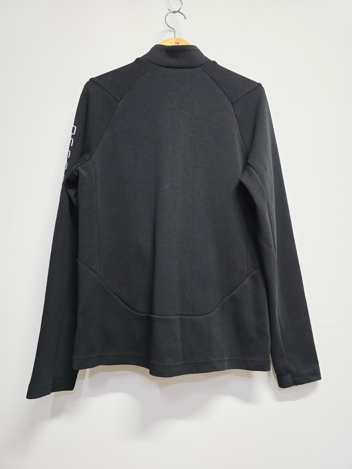 데상트 블랙 풀집업 자켓 상품이미지5