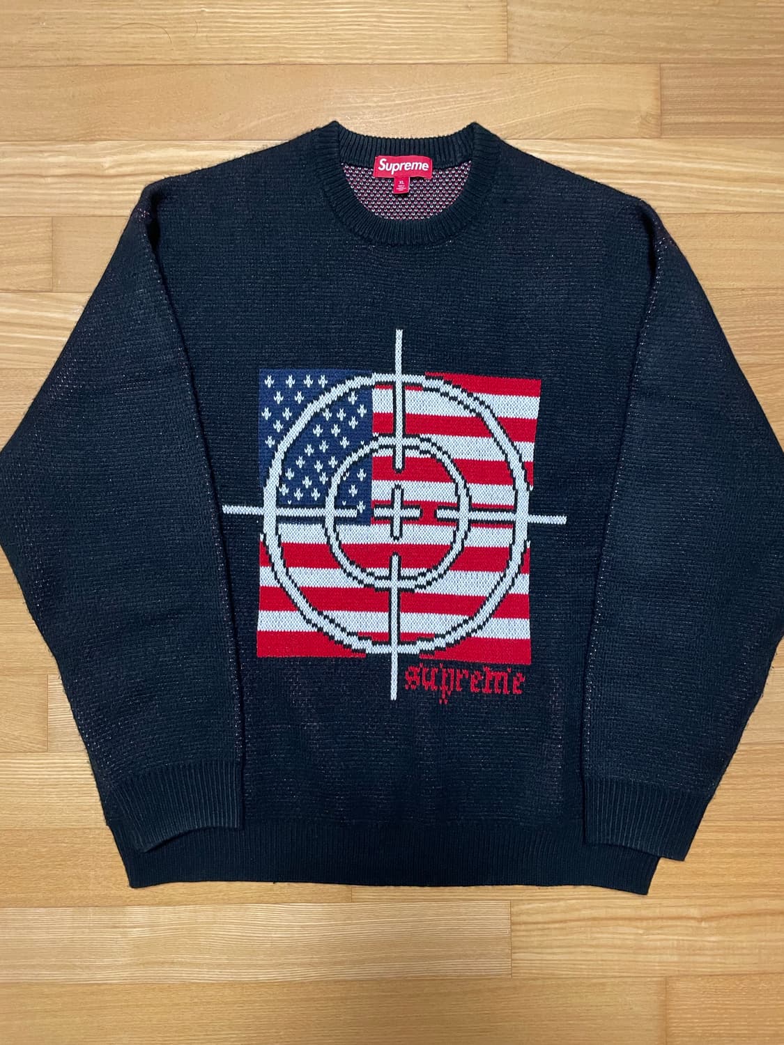 슈프림 타겟 스웨터 블랙 - 25FW 상품이미지2