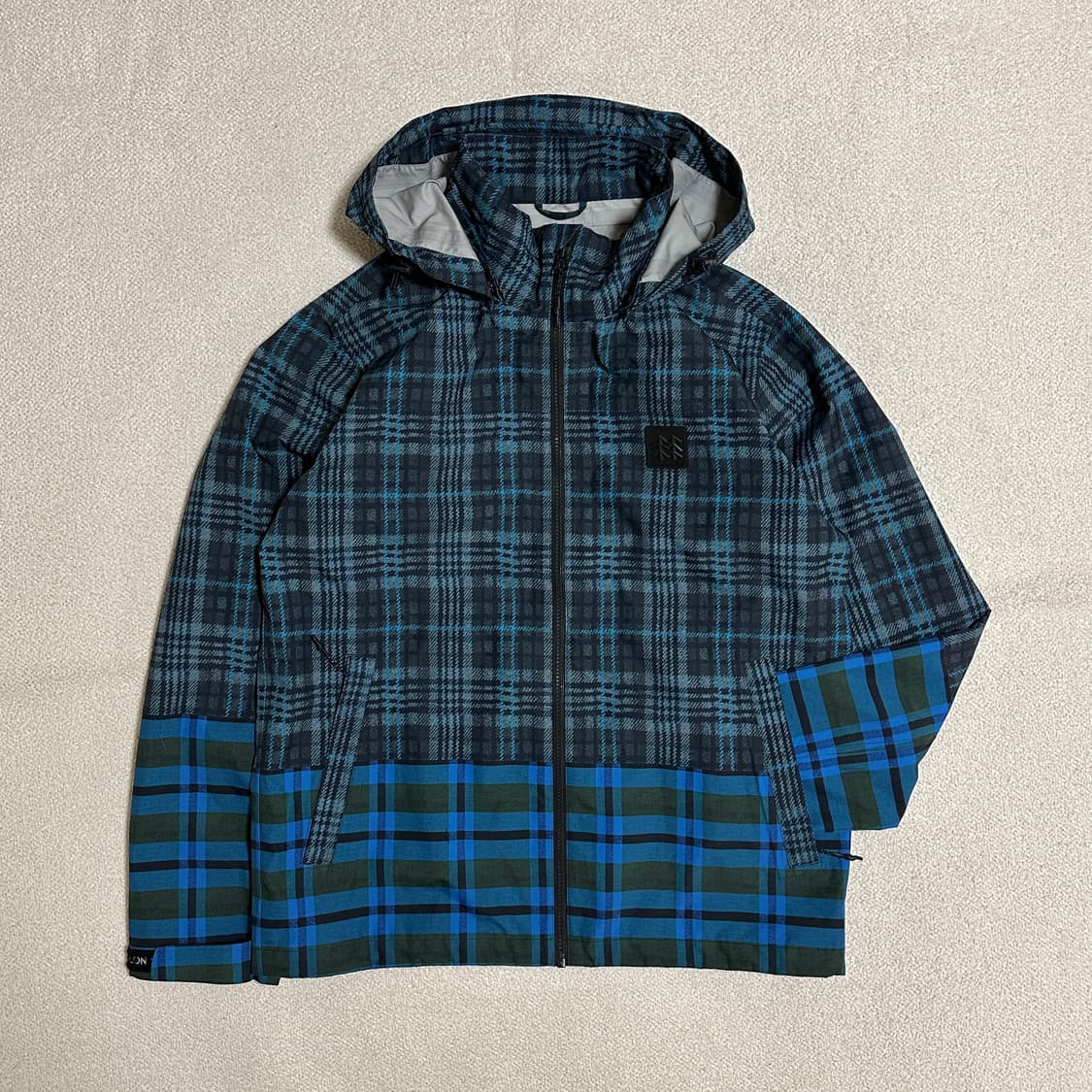 코오롱 스포츠 체크 프린트 방수 자켓 상품이미지1