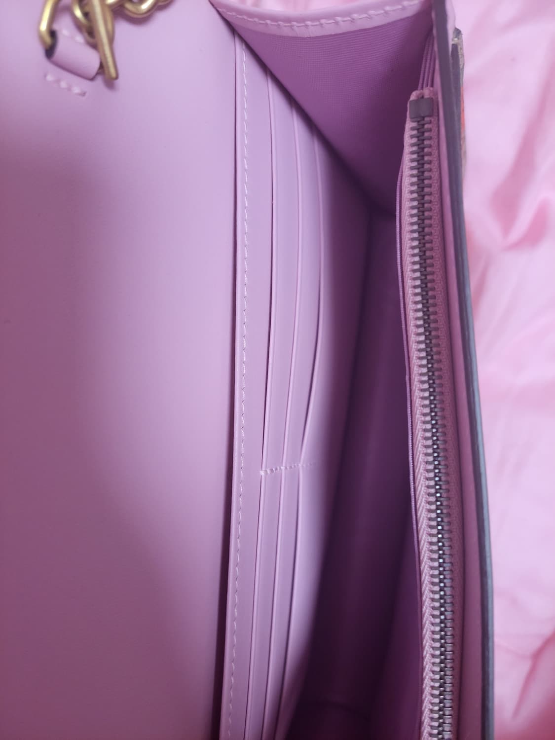 정품)급처미사용새상품!구찌 스트로베리 딸기 WOC거울핑크공주가방 크로스백 상품이미지4