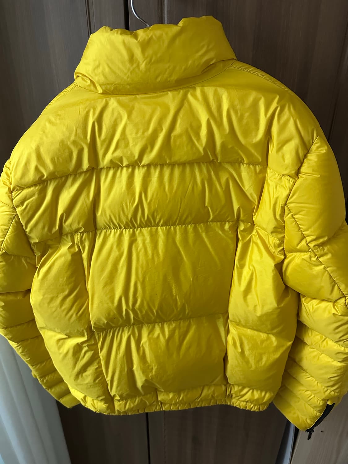 [48] 프라다 20fw 리나일론 패딩  상품이미지3