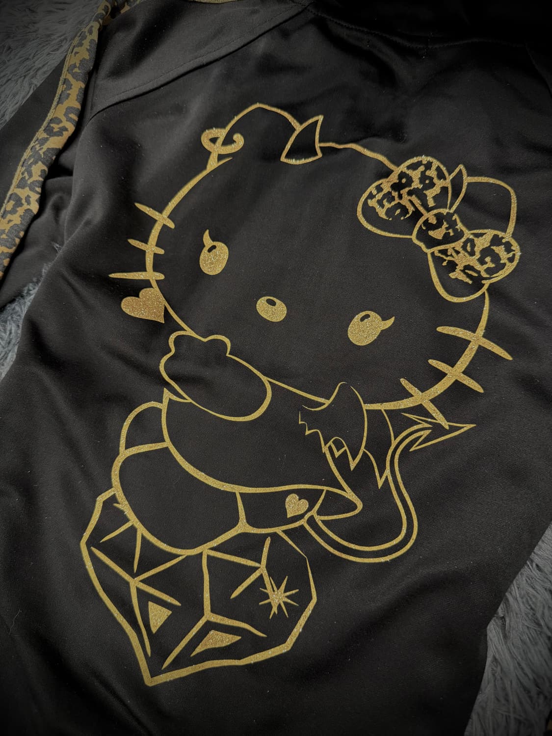 HELLO KITTY 골드 프린팅 레오파드 블랙 후드집업 상품이미지8