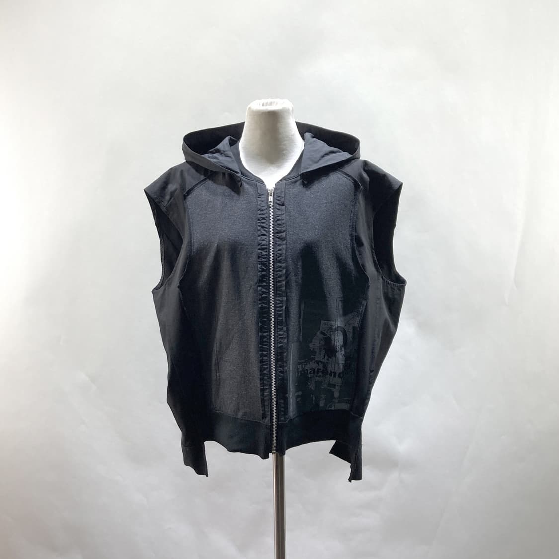 데무 2024 여 프린트 배색 후드베스트 F  상품이미지1