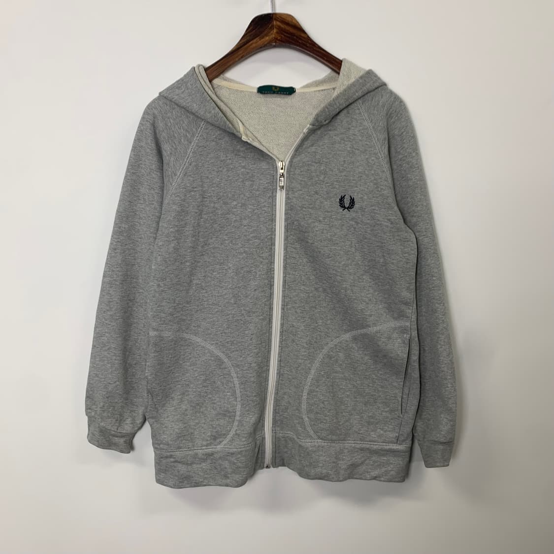 프레드페리 자수로고 그레이 후드집업  상품이미지2