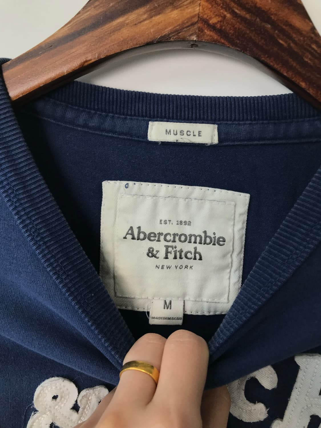 아베크롬비 y2k 와투케 네이비 롱슬리브 긴팔티 상품이미지5