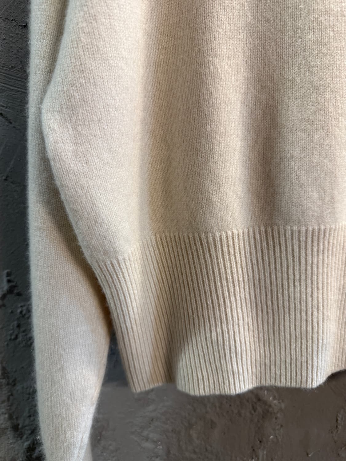 띠어리 캐시미어 크롭 니트 P (44-55) 상품이미지2