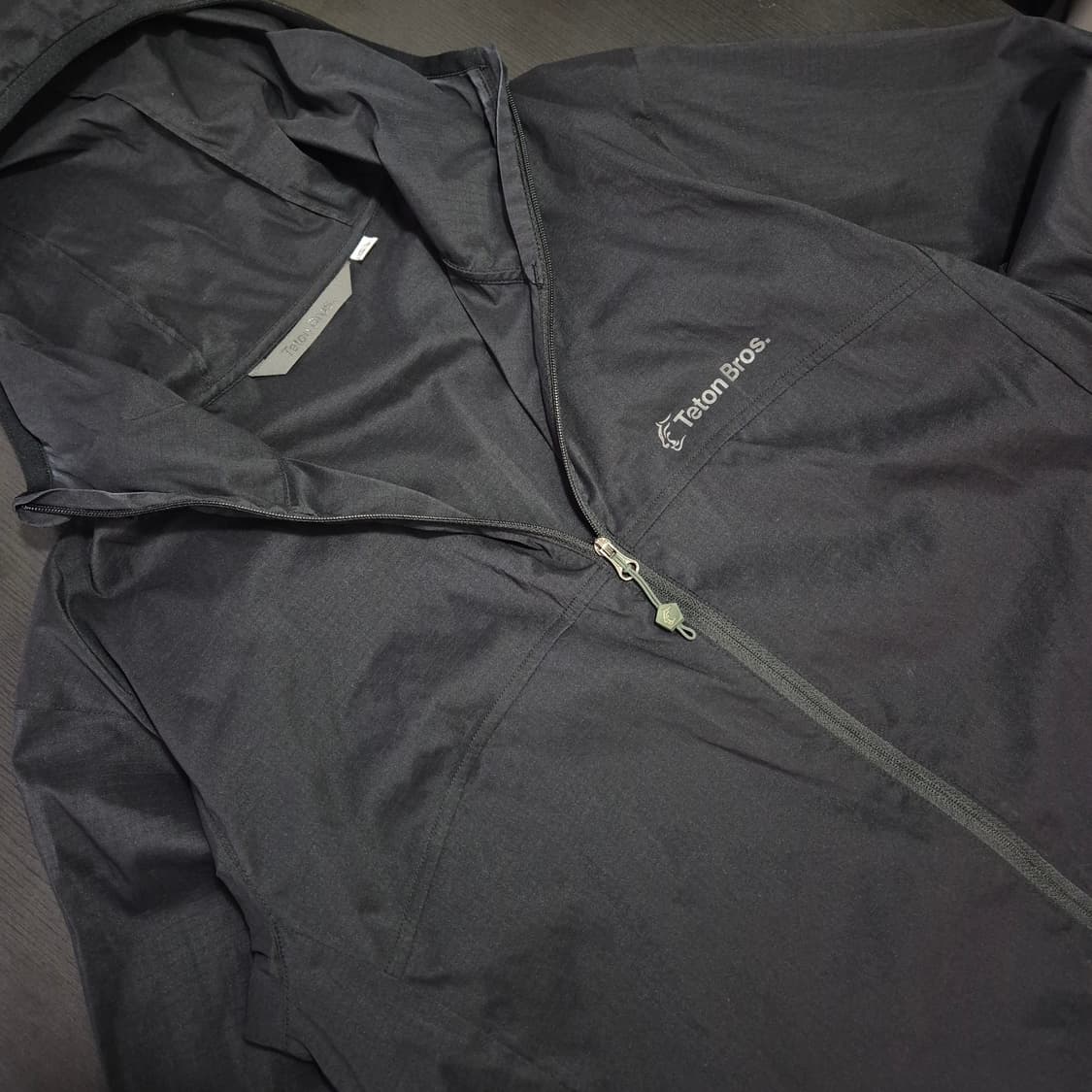 티톤브로스 퍼텍스퀸텀에어 S사이즈 바람막이 상품이미지2