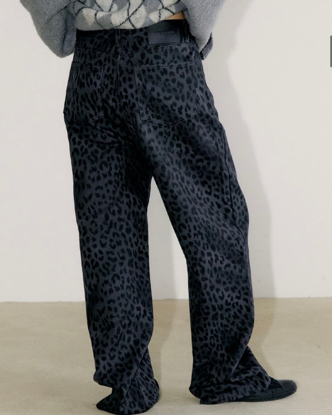 [1] 오피쉬 와이드 레오파드 팬츠 차콜 상품이미지3