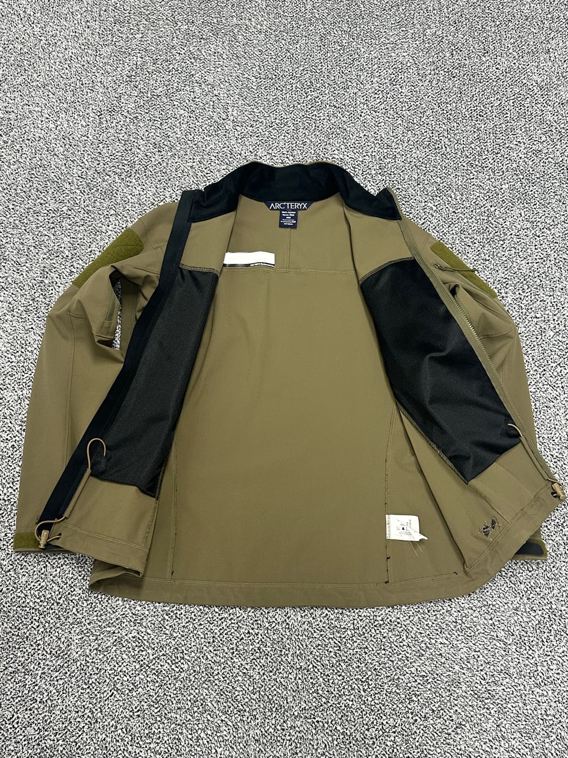 [ 아크테릭스 ] / 남성95-100 / 리프 브라운 자켓 상품이미지6