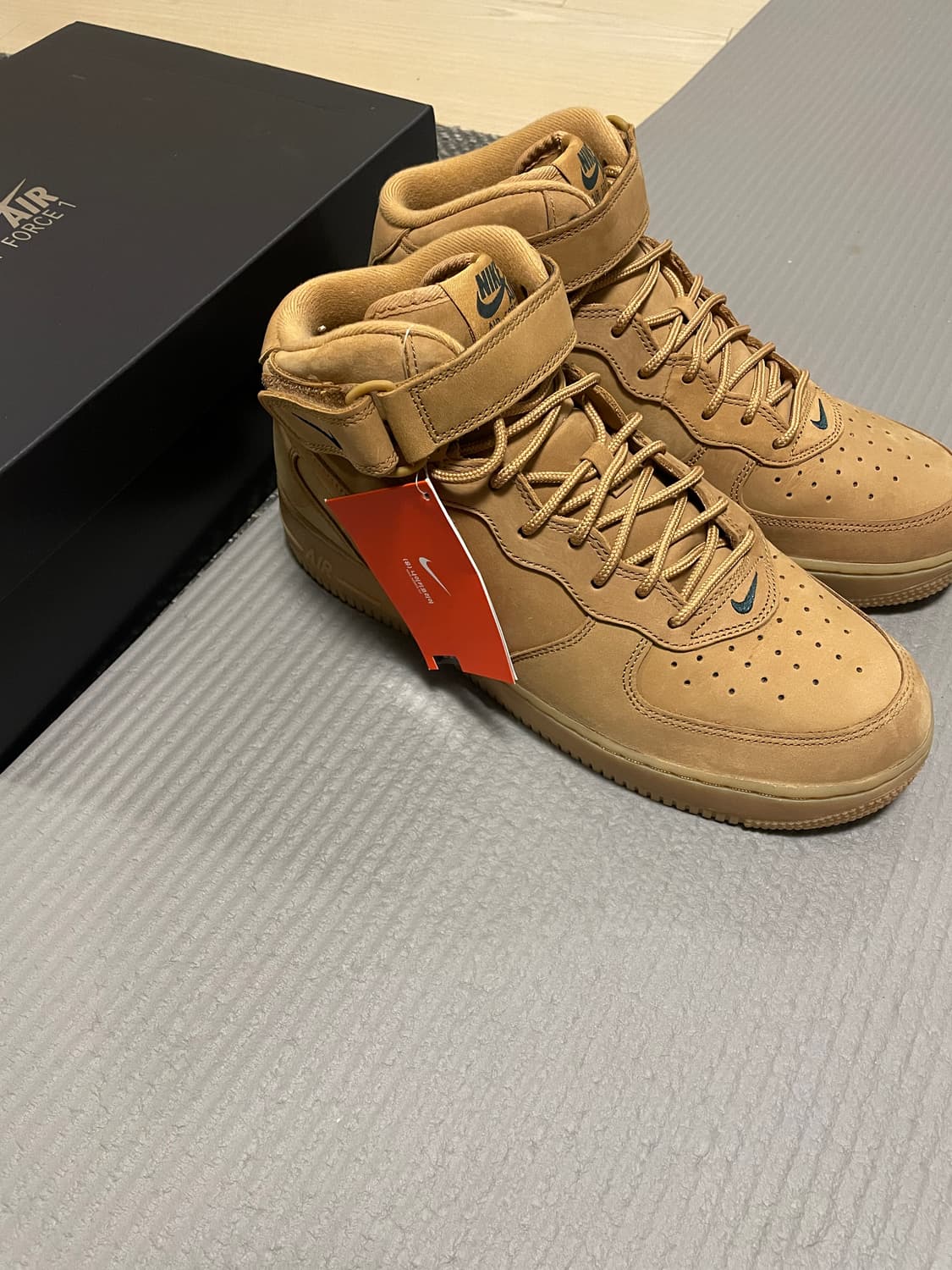 새상품) 나이키 에어포스 1 미드 플랙스 280 상품이미지3