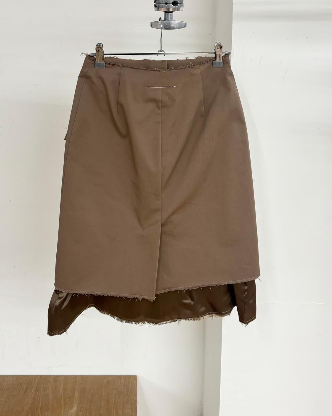 엠엠식스 브라운 미디 스커트 상품이미지4