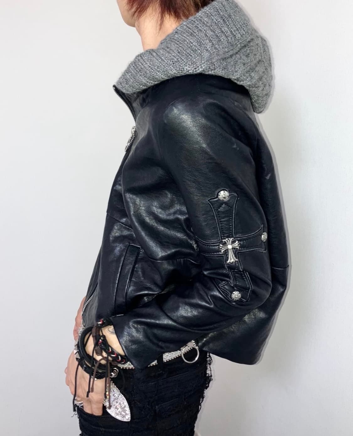 Cross detail leather hood jack 상품이미지2