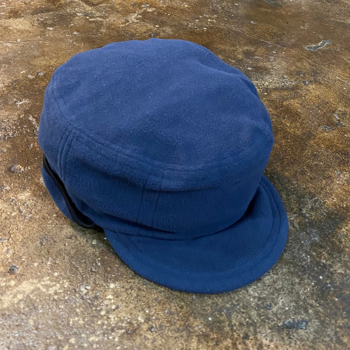 고샤 루브친스키 귀달이 캡 상품이미지2