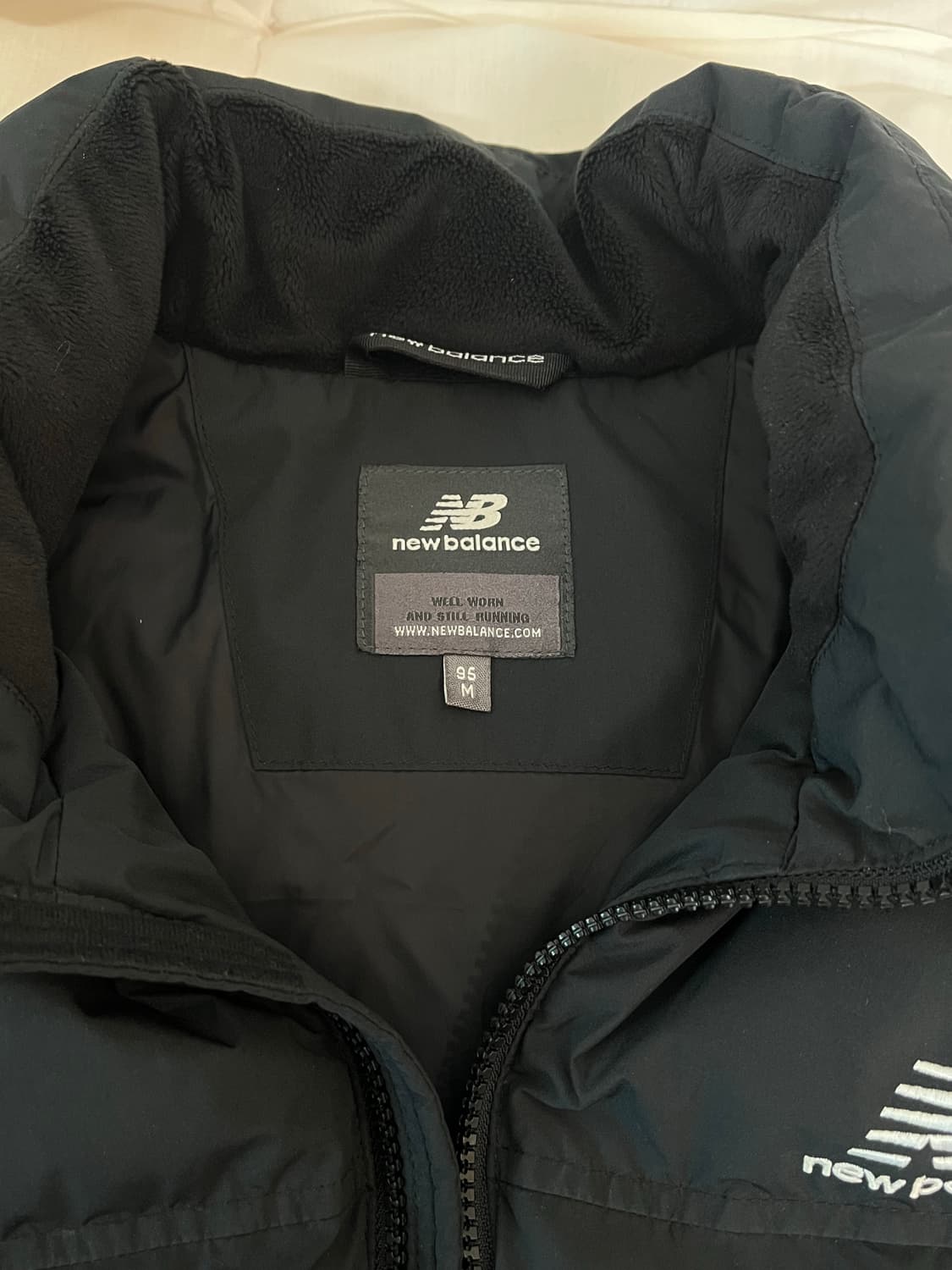 뉴발란스 액티브 숏 구스다운 (블랙) M사이즈 상품이미지3