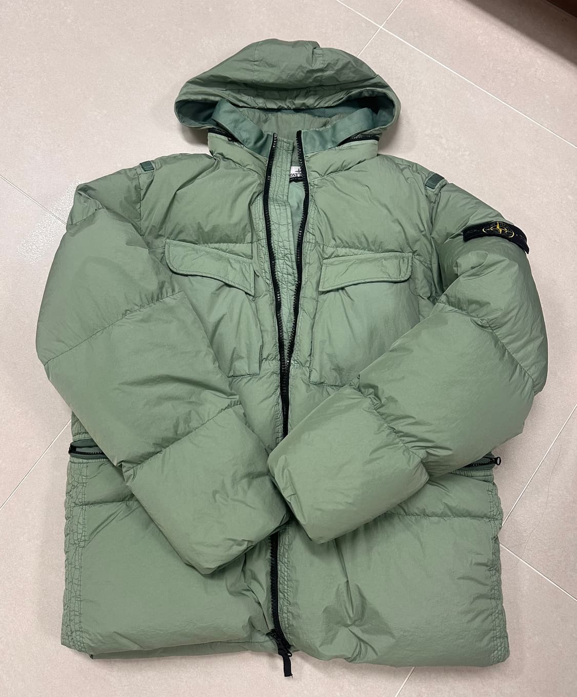 [XL] 정품 스톤아일랜드 22FW 크링클랩스 논후드 패딩 세이지 상품이미지2