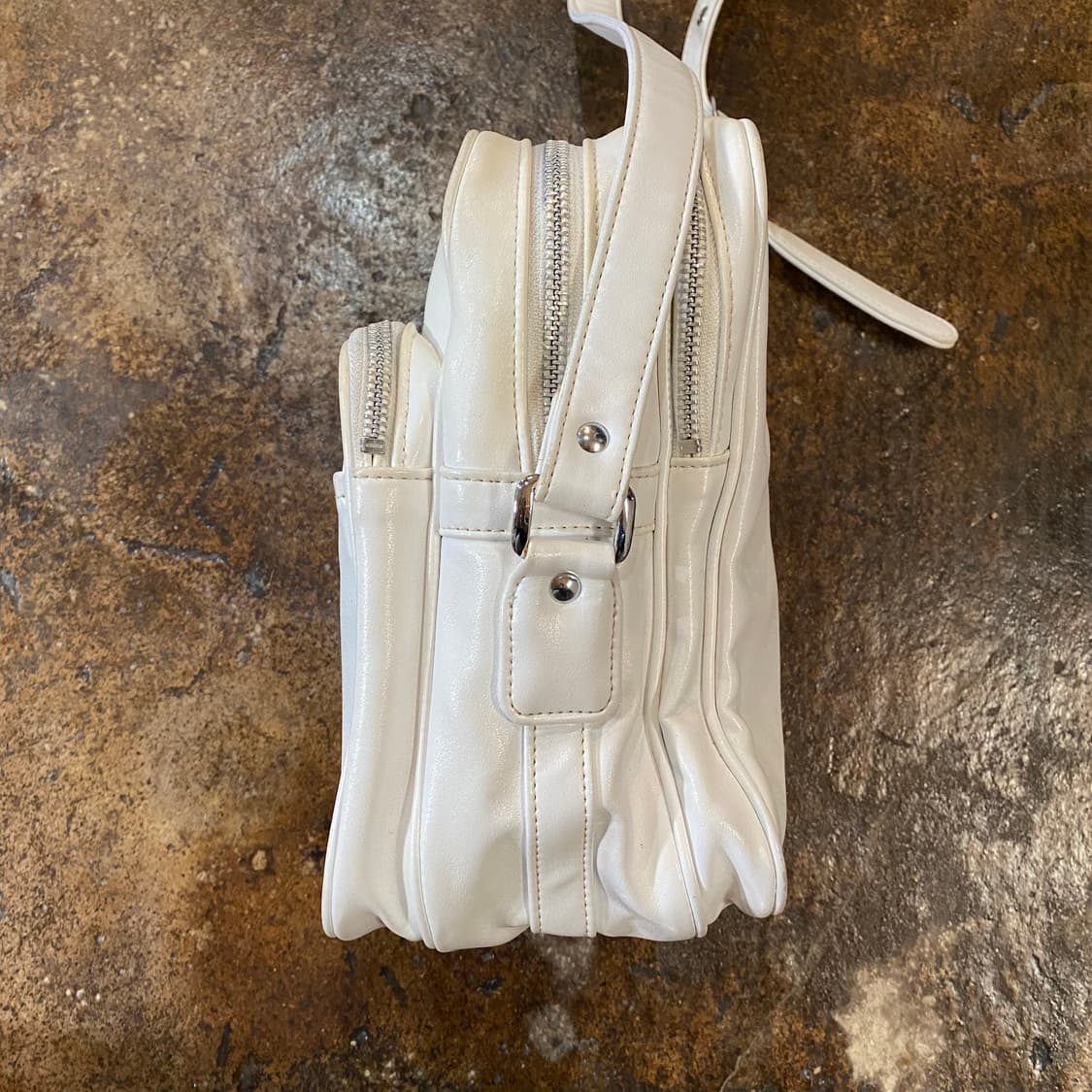 꼼데가르송 화이트 미니 크로스백 상품이미지6