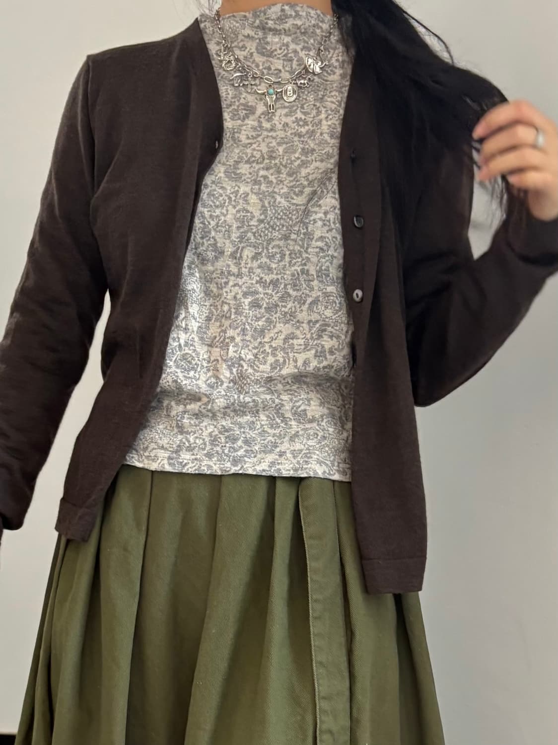 그레이 플라워 긴팔티 상품이미지1