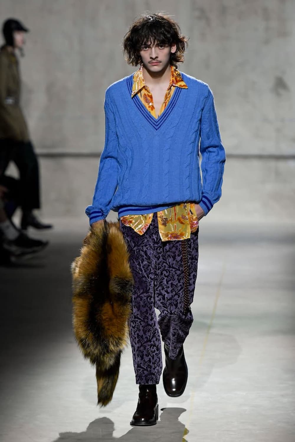 드리스반노튼 manus 브이넥 스웨터 상품이미지4