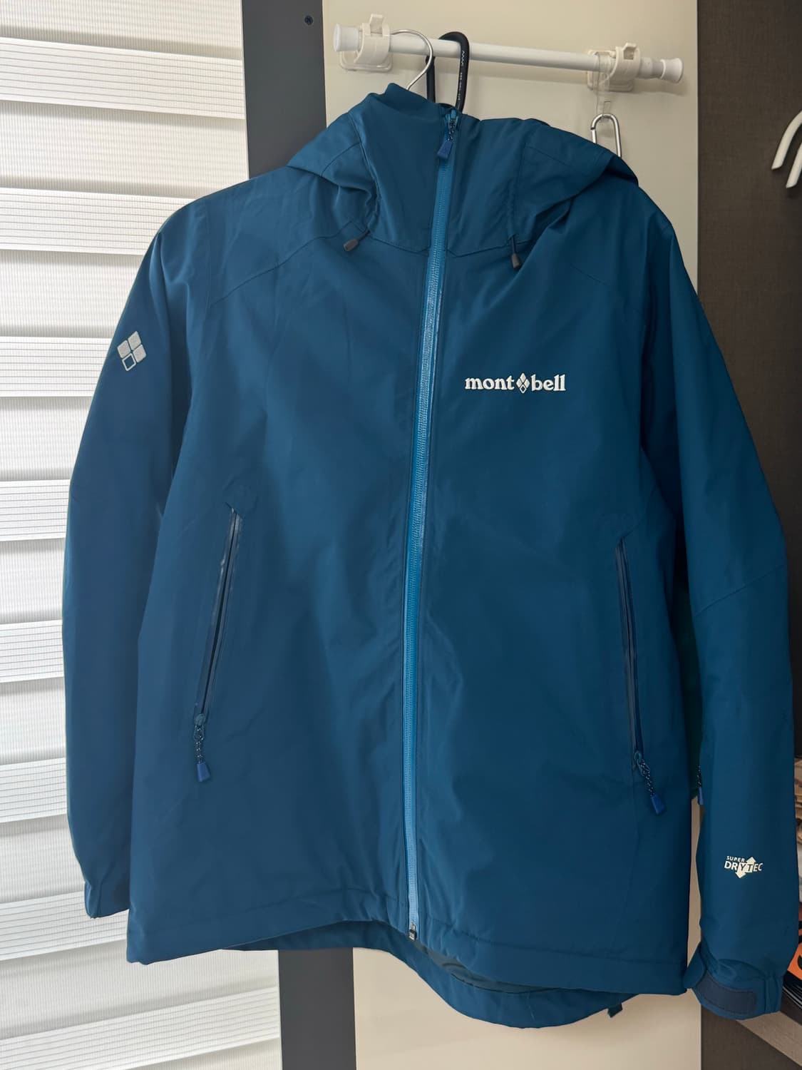 몽벨패딩 상품이미지1