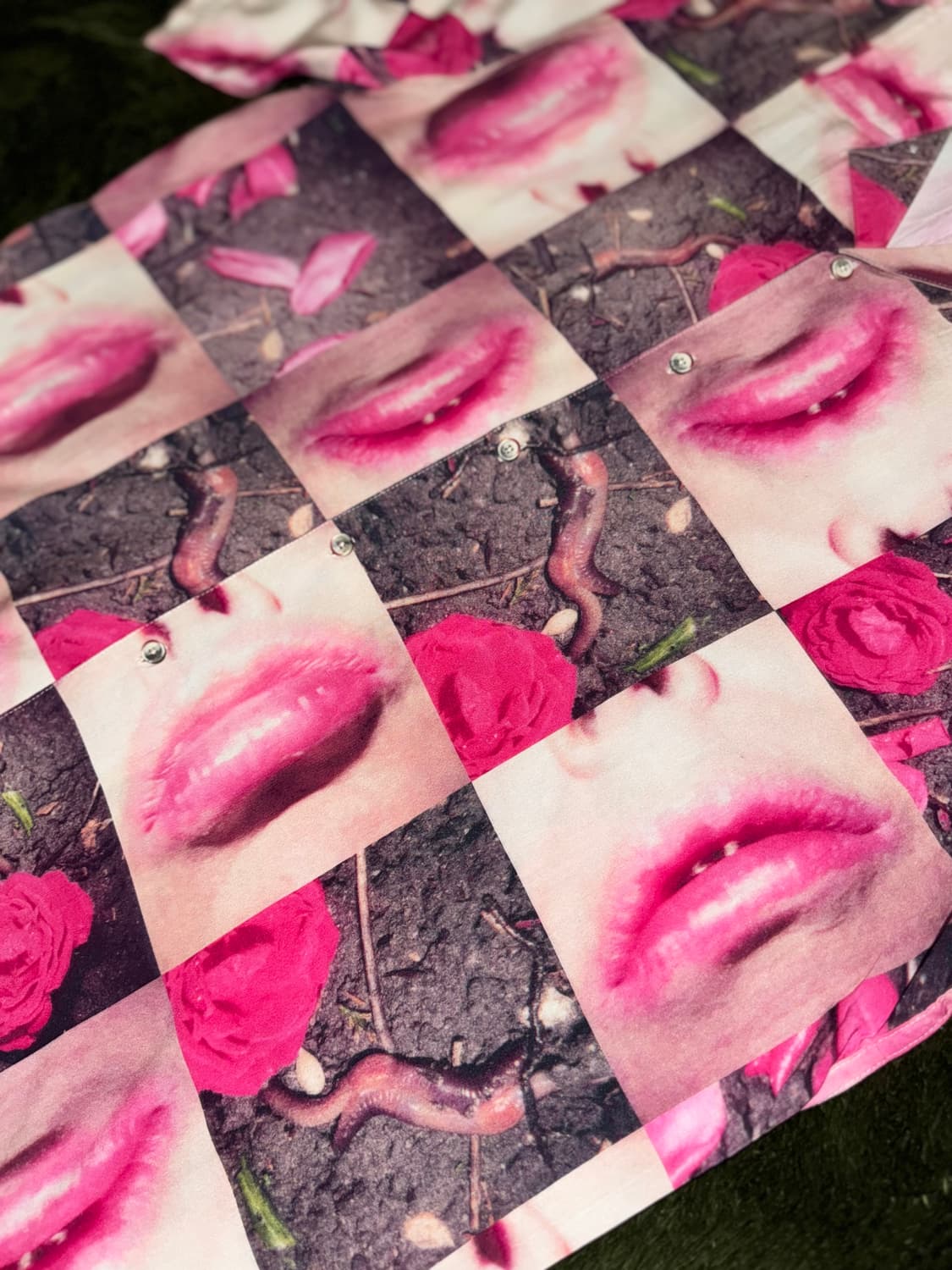 [L] PLEASURES 플레져스 웜 립스 버튼업 레이온 셔츠 상품이미지5