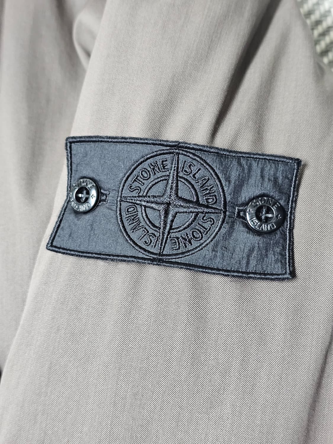 스톤아일랜드 쉐도우프로젝트 10주년 스카라베오 다운 패딩 상품이미지6