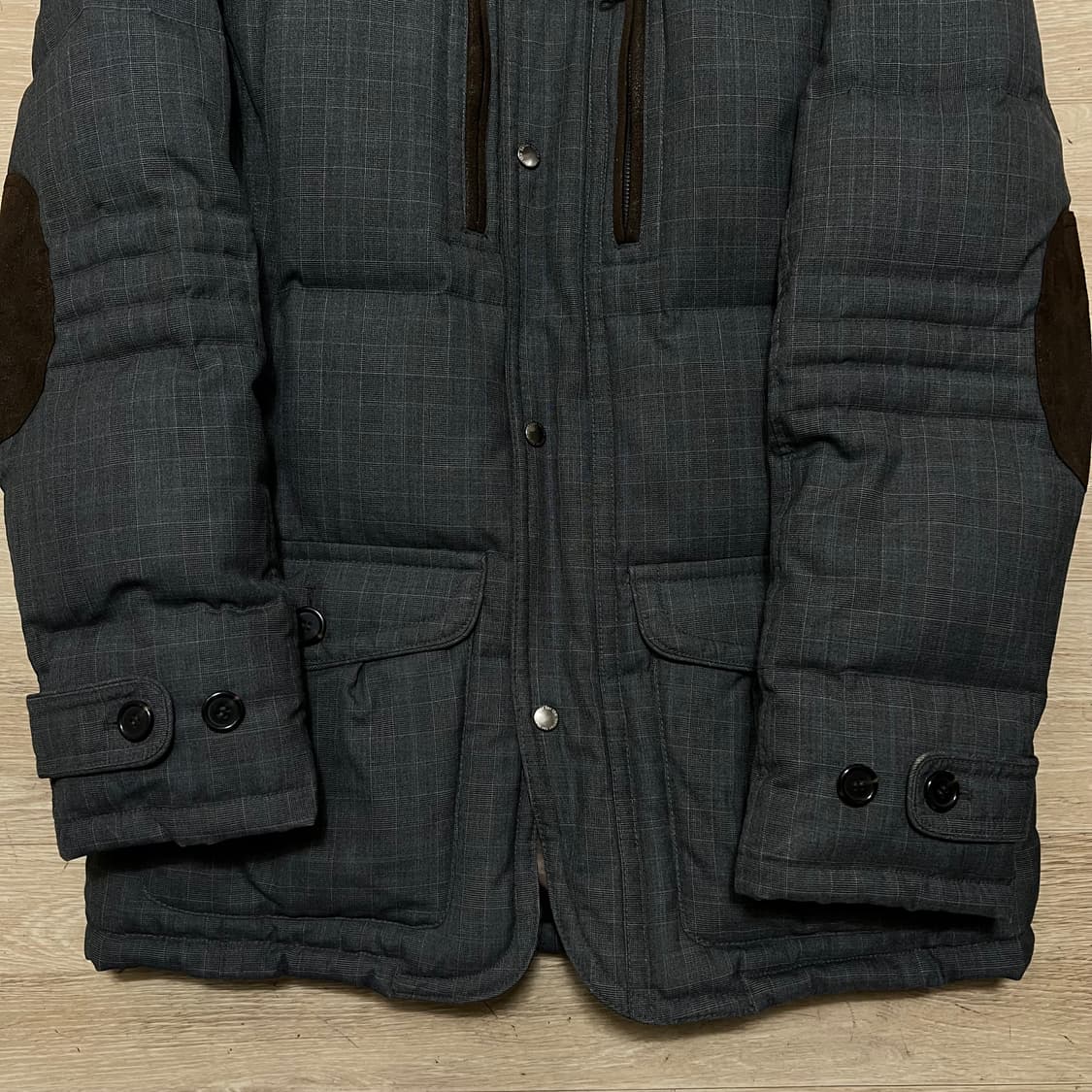 에스티코 덕다운 글렌 체크 레더 배색 패딩 점퍼 [차콜] 2XL/110 상품이미지3