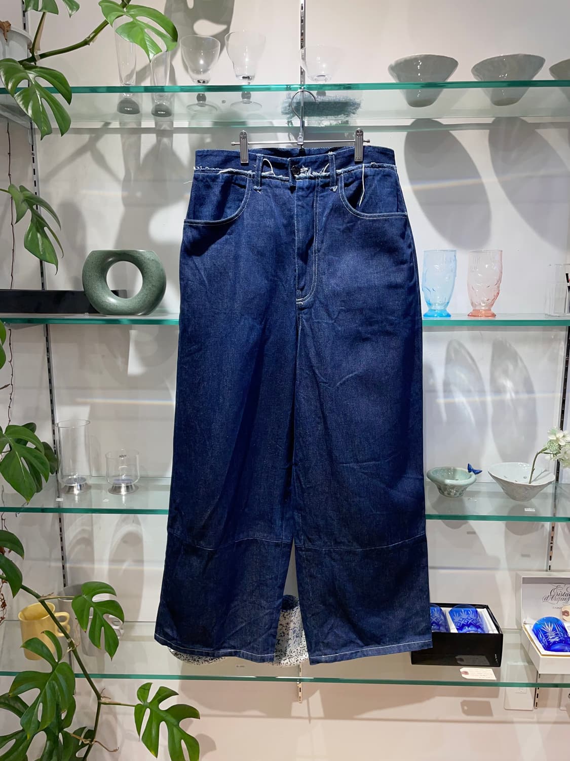 카미엘 포트젠스 aubergine denim pants 상품이미지1