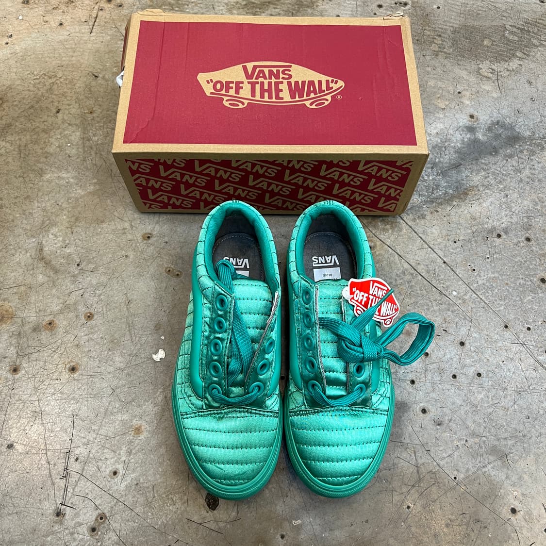 반스 X 오프닝세레모니 올드스쿨 퀼티드 푸퍼 상품이미지8