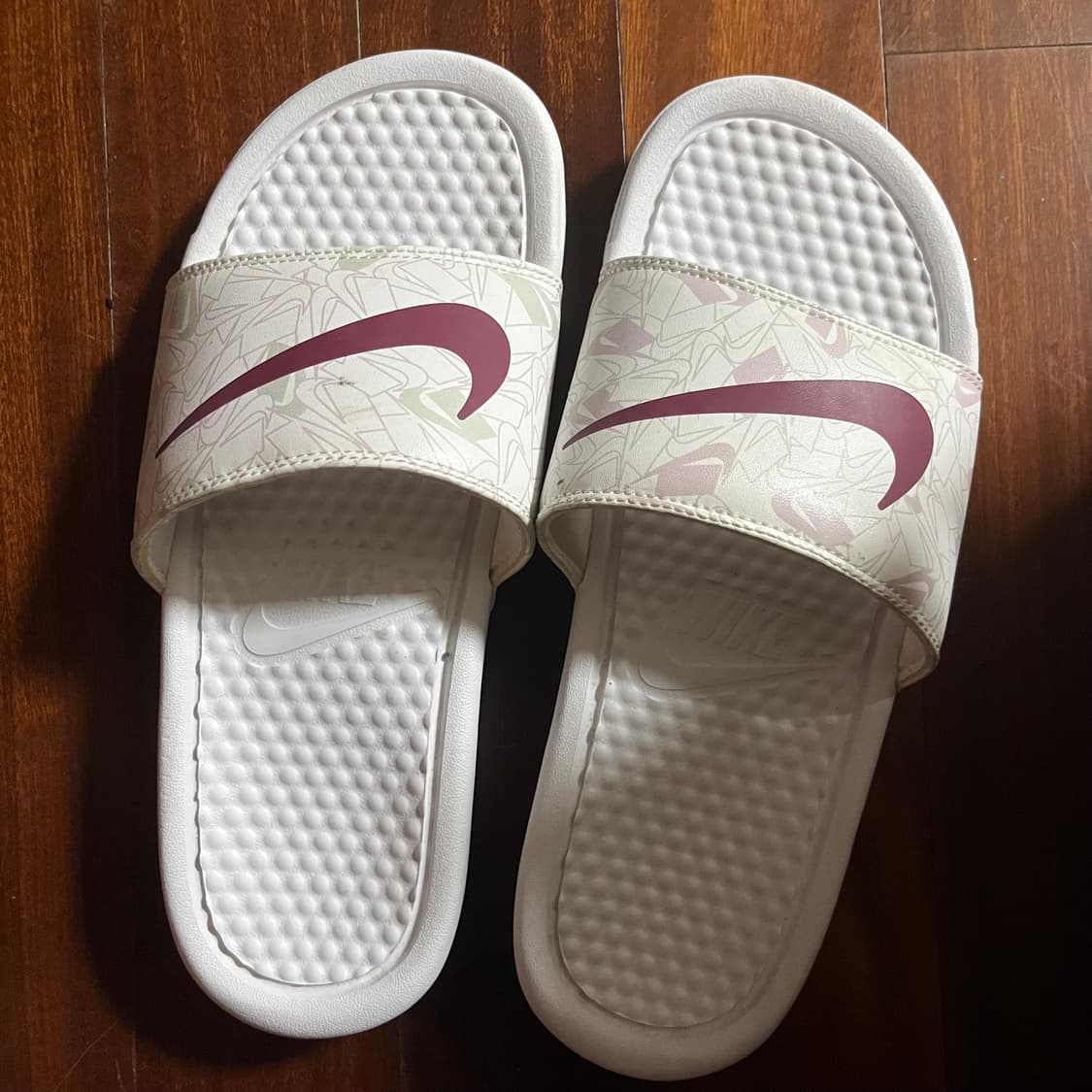 나이키 슬리퍼 240 상품이미지1