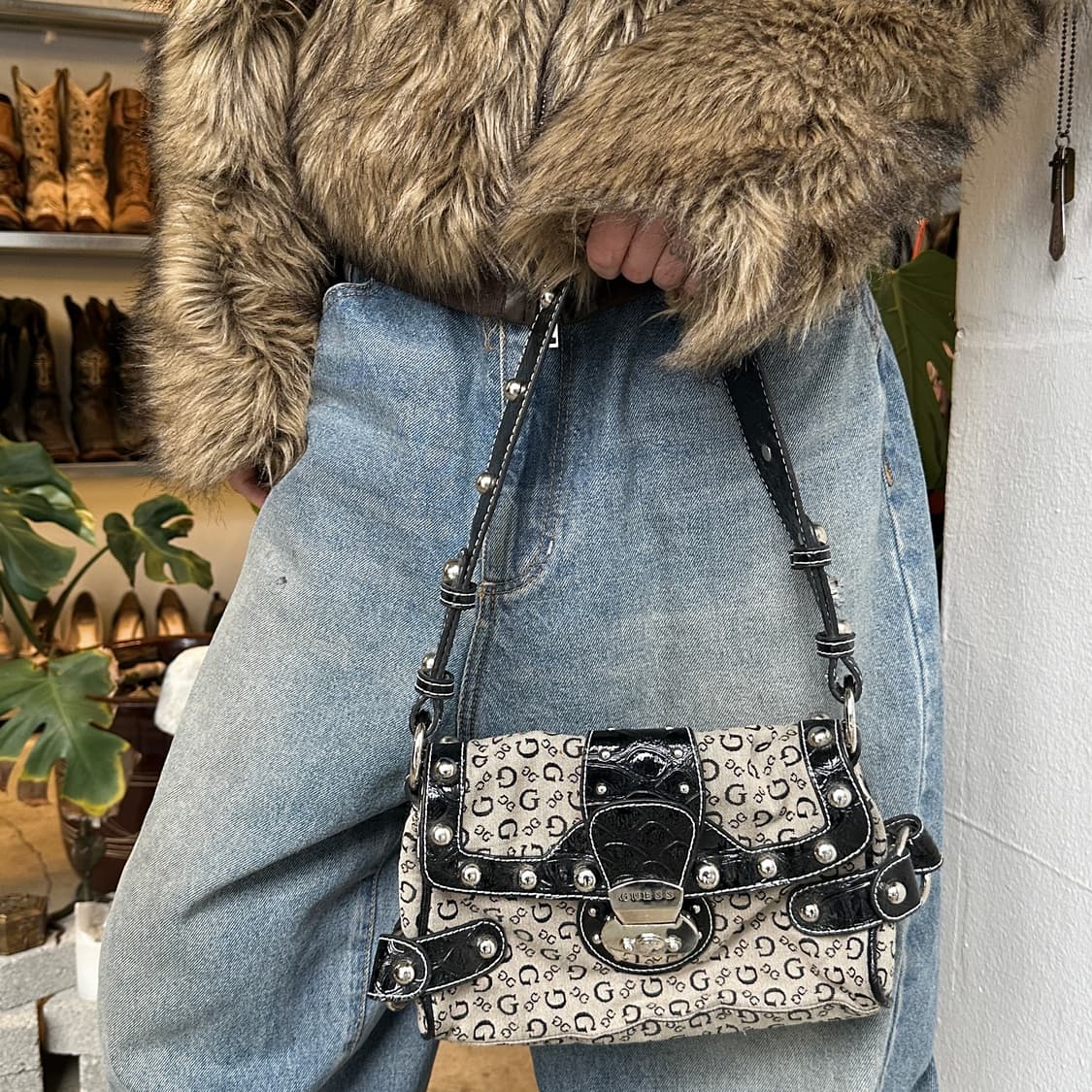 00s 빈티지 게스 실버 벳 숄더백 상품이미지7