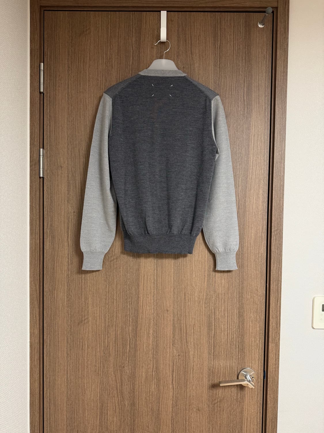 메종 마틴 마르지엘라 브이넥 울 니트 상품이미지4