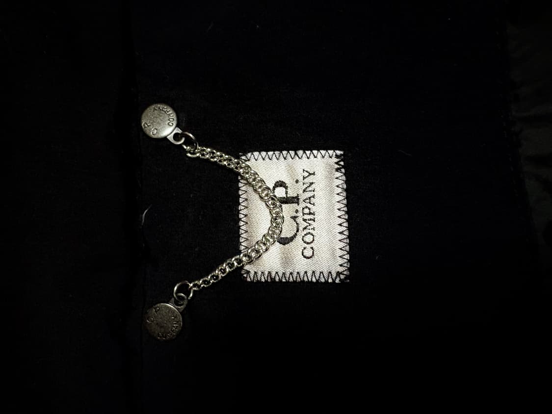 CP컴퍼니 고글패딩 / 고글 퍼 패딩 / 맨투맨 상품이미지3