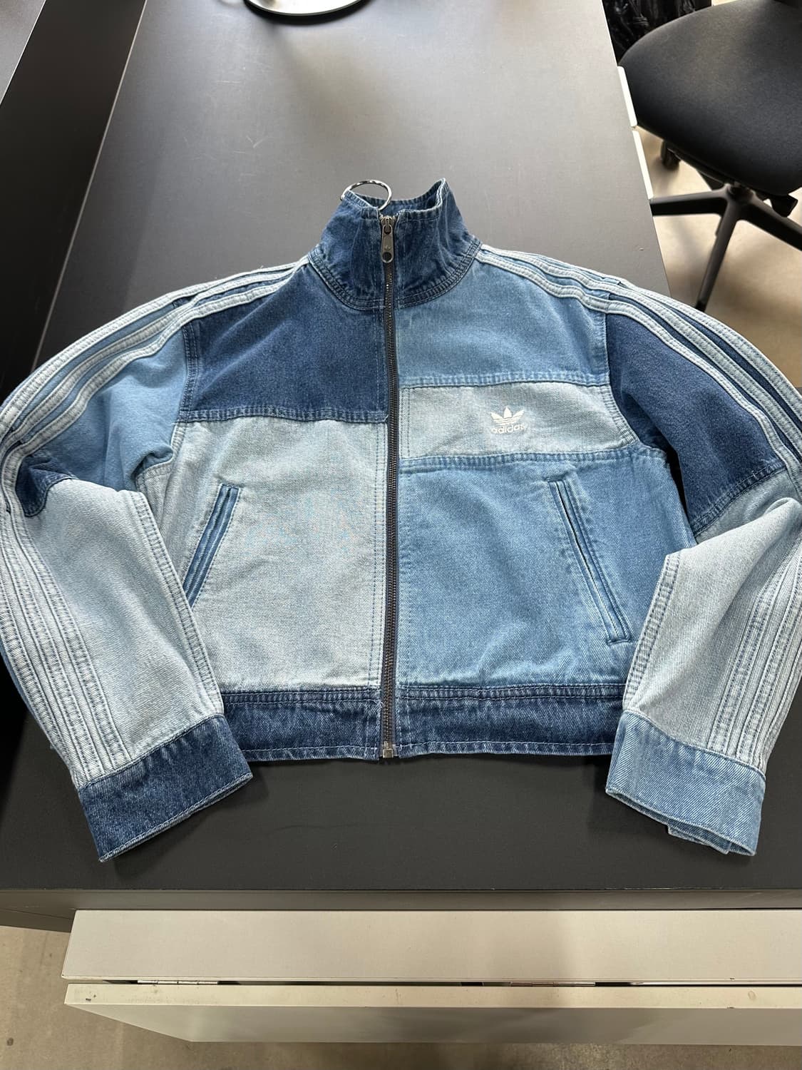 아디다스 크세니아 패치 트랙 하이넥 데님져지 데드스탁 상품이미지6