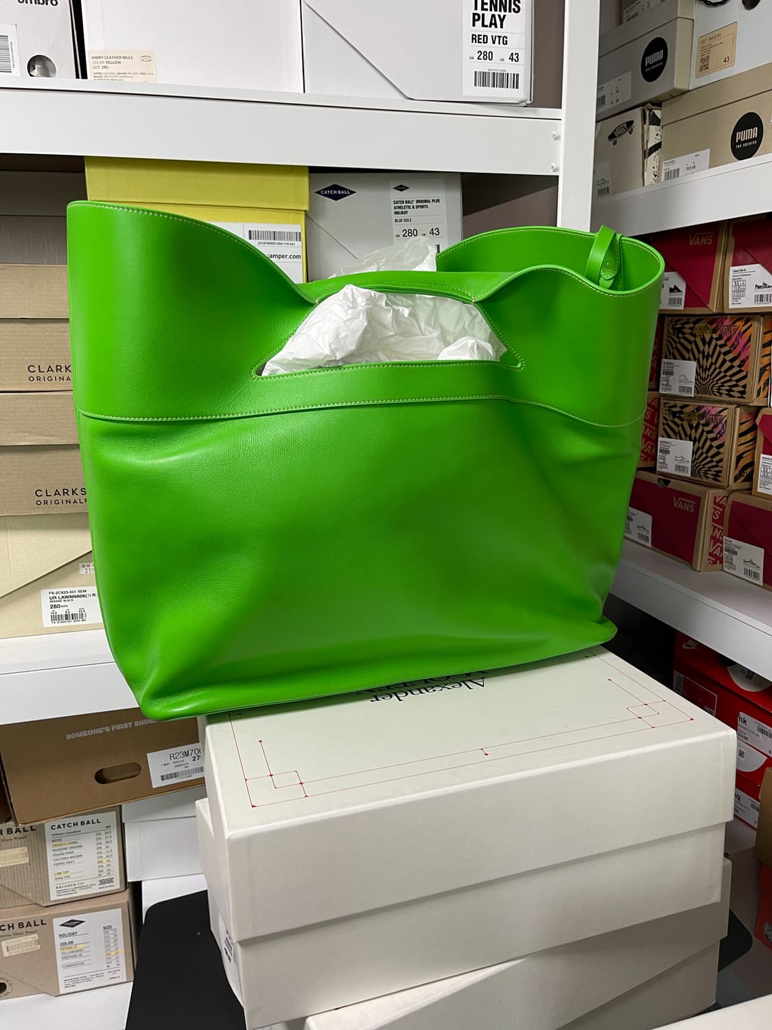 알렉산더맥퀸 그린 레더 토트백 + 파우치 상품이미지3