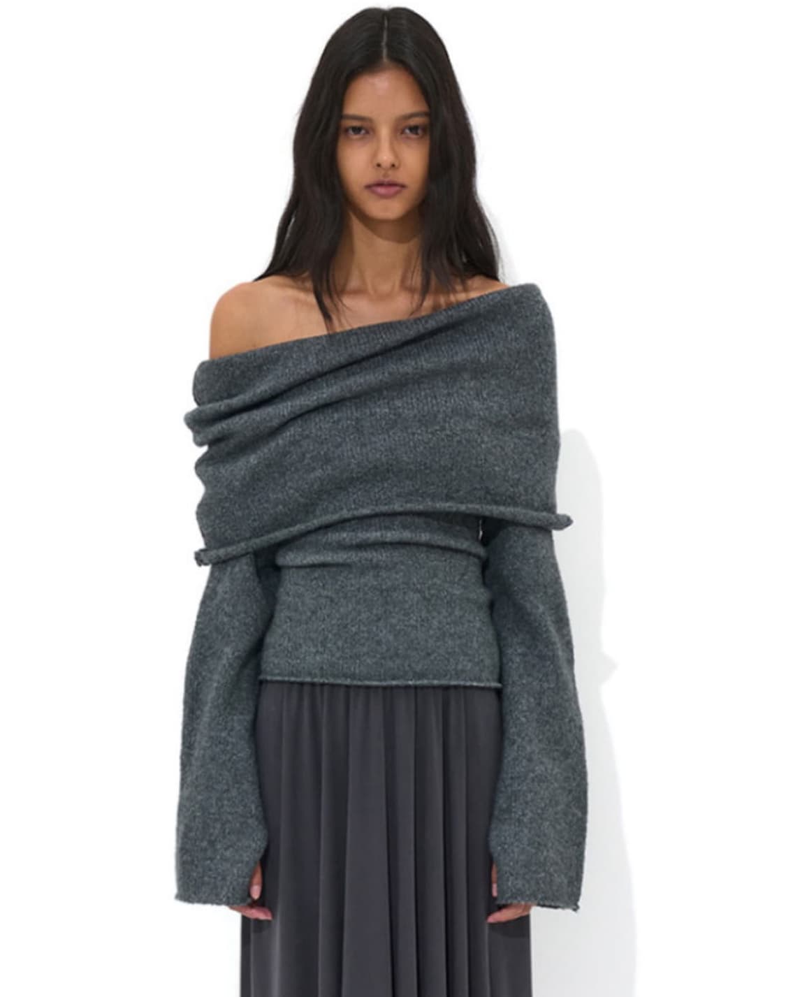 파르티멘토 오프숄더 카즈하 착용 상품이미지1