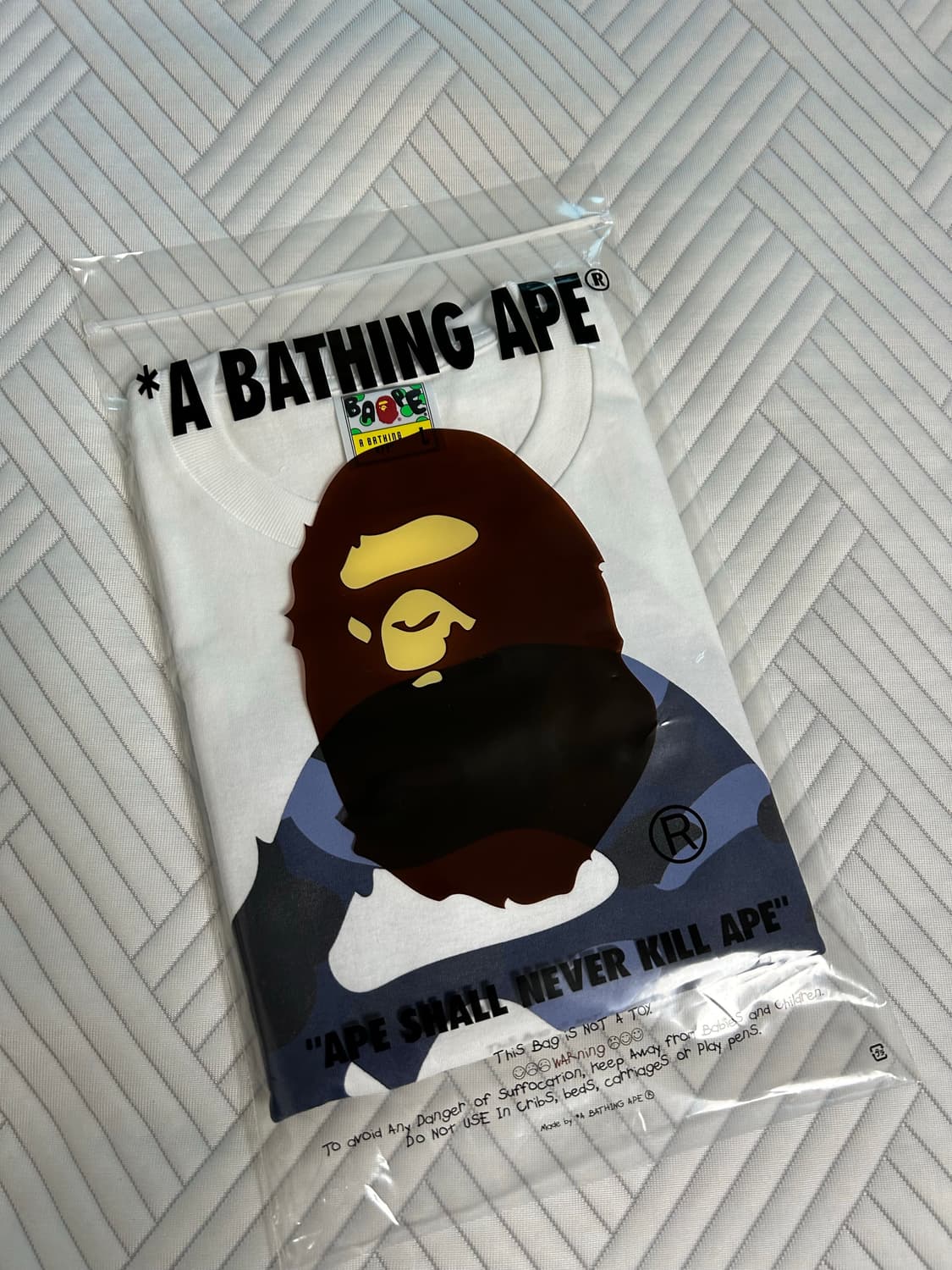 (새상품/L) 베이프 빅에이프 헤드 카모 화이트 네이비 상품이미지2