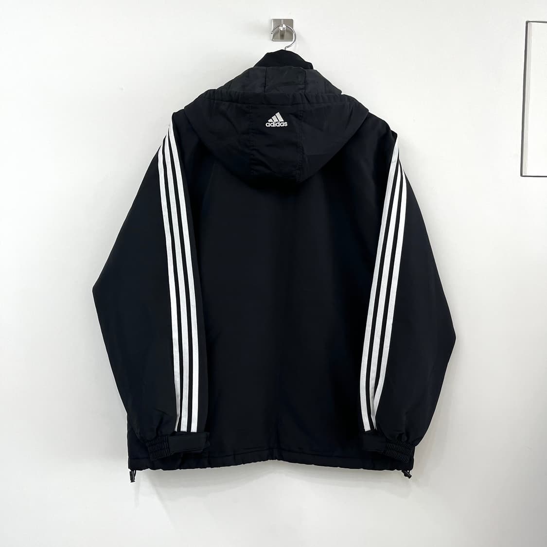 아디다스 화이트 삼선 블랙 패딩 수트 자켓 상품이미지4