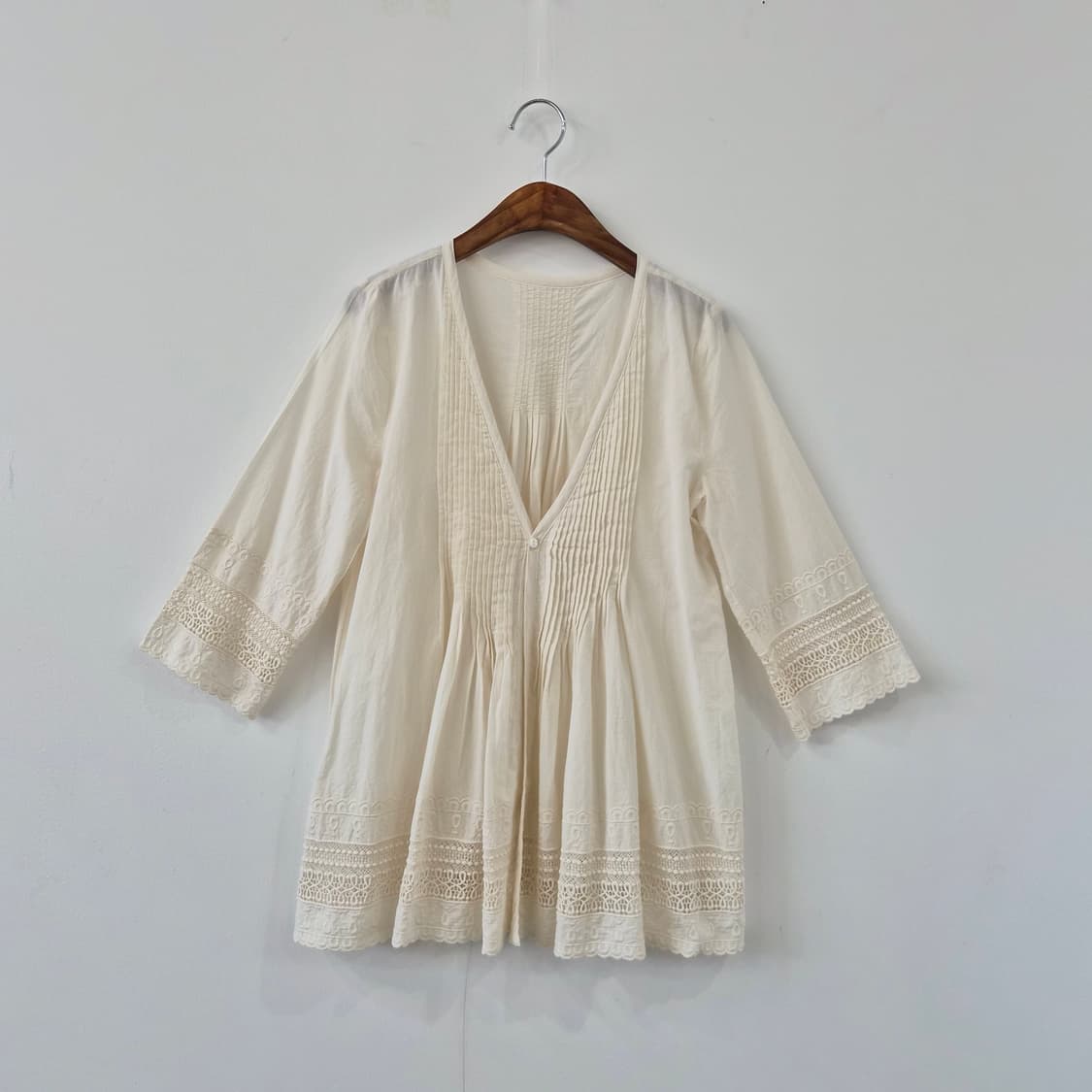 Rope Picnic 아이보리 레이스 핀턱 7부 가디건 상품이미지1