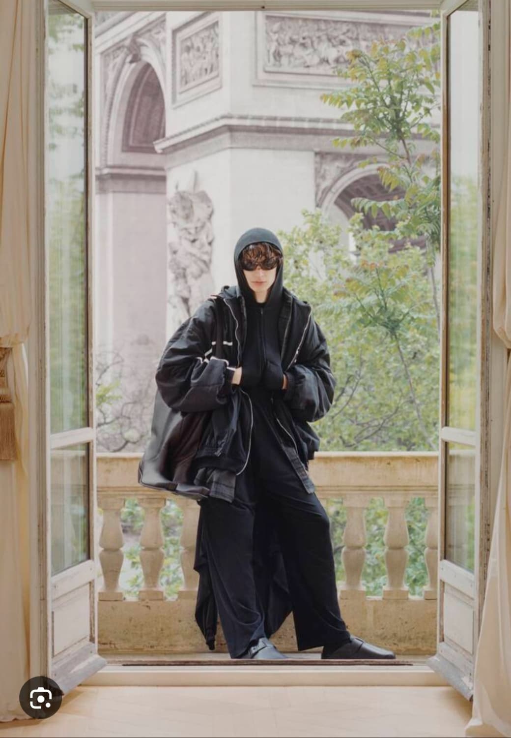 발렌시아가 트랙 자켓 + 후드 + 셔츠 + 긴팔 티 집업 봄버 상품이미지5