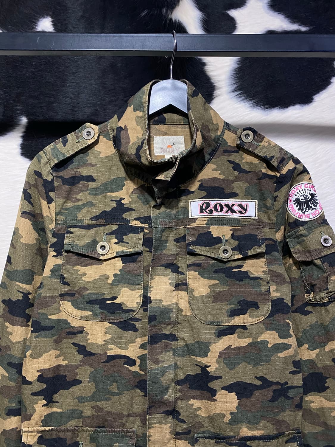 Roxy 패치 디테일 밀리터리 견장 자켓 상품이미지3